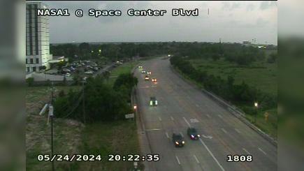 Traffic Cam Houston › East: NASA 1 @ Space Center Blvd