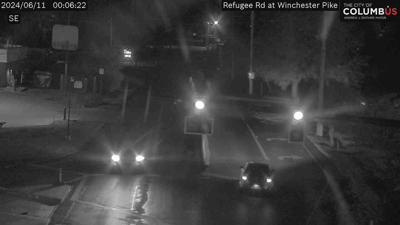 Traffic Cam Munks Corners: City of Columbus) Refugee Rd at Winchester Pike