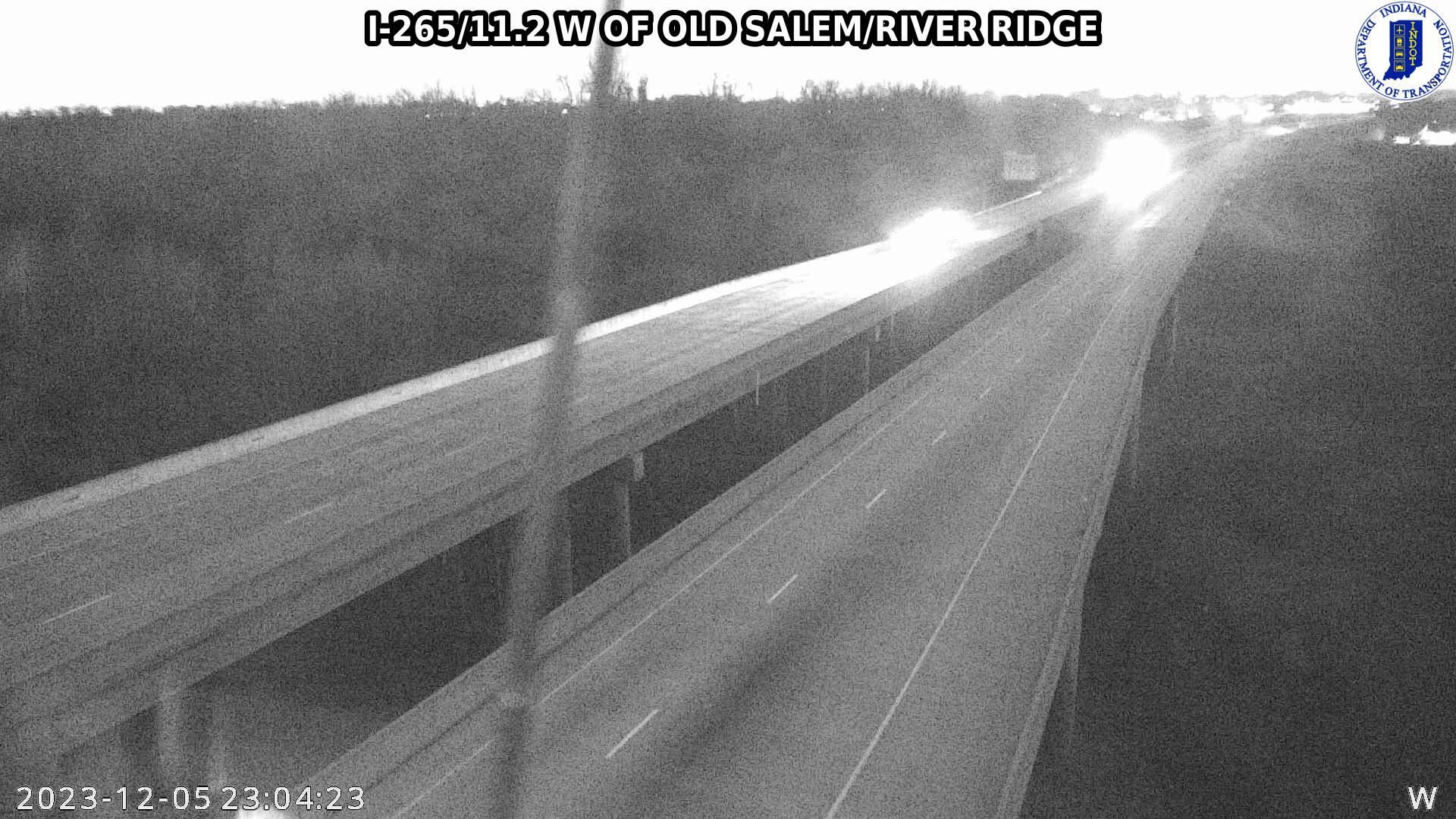 Traffic Cam Utica: I-265: I-265/11.2 W OF OLD SALEM/RIVER RIDGE