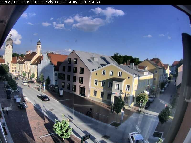 Traffic Cam Erding: Landshuter Strasse
