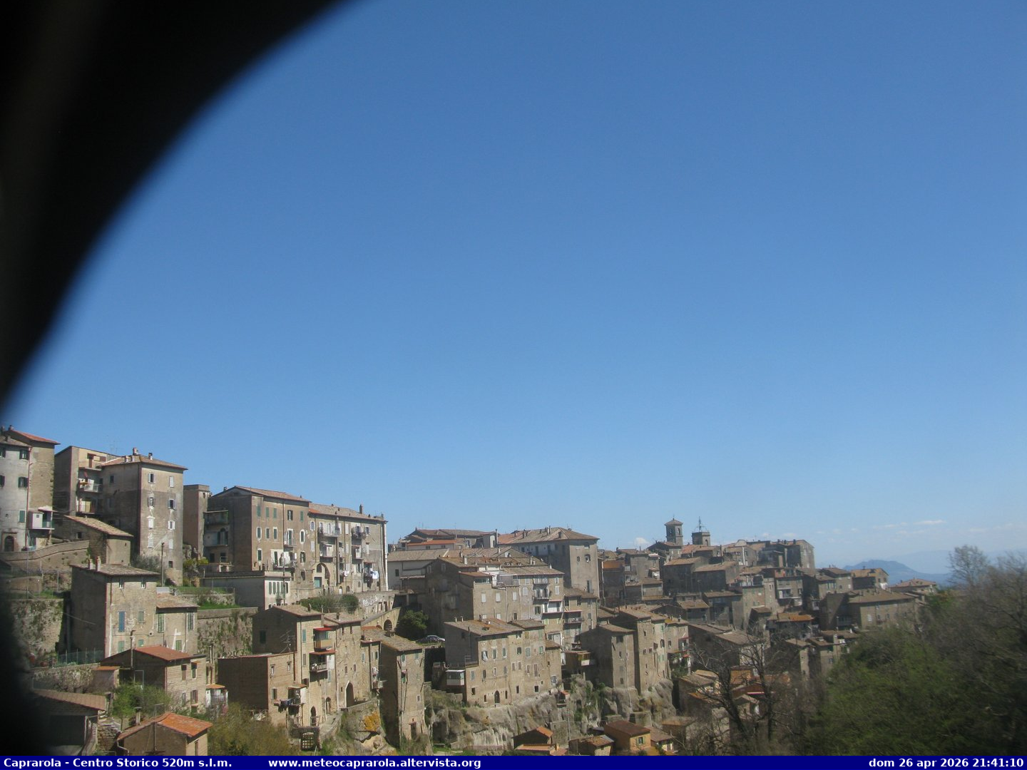 Traffic Cam Caprarola › South-East: Casa Santa Teresa - PP. Carmelitani Teresiani - Chiesa del Duomo - Santa Maria della Fava