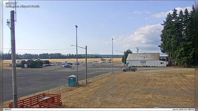 Arlington Airport North: Traffic and Landscape