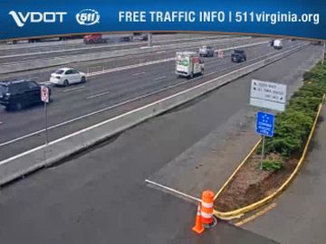 Traffic Cam London Towne: I-66 - MM 49.3 - EB