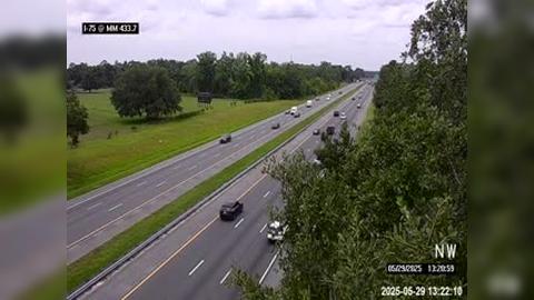 Traffic Cam Wellborn: I-75 @ MM 433.7