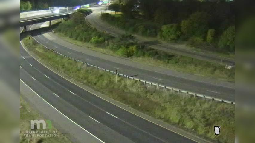 Traffic Cam Roseville: I-35W: I-35W NB @ T.H.36 WB