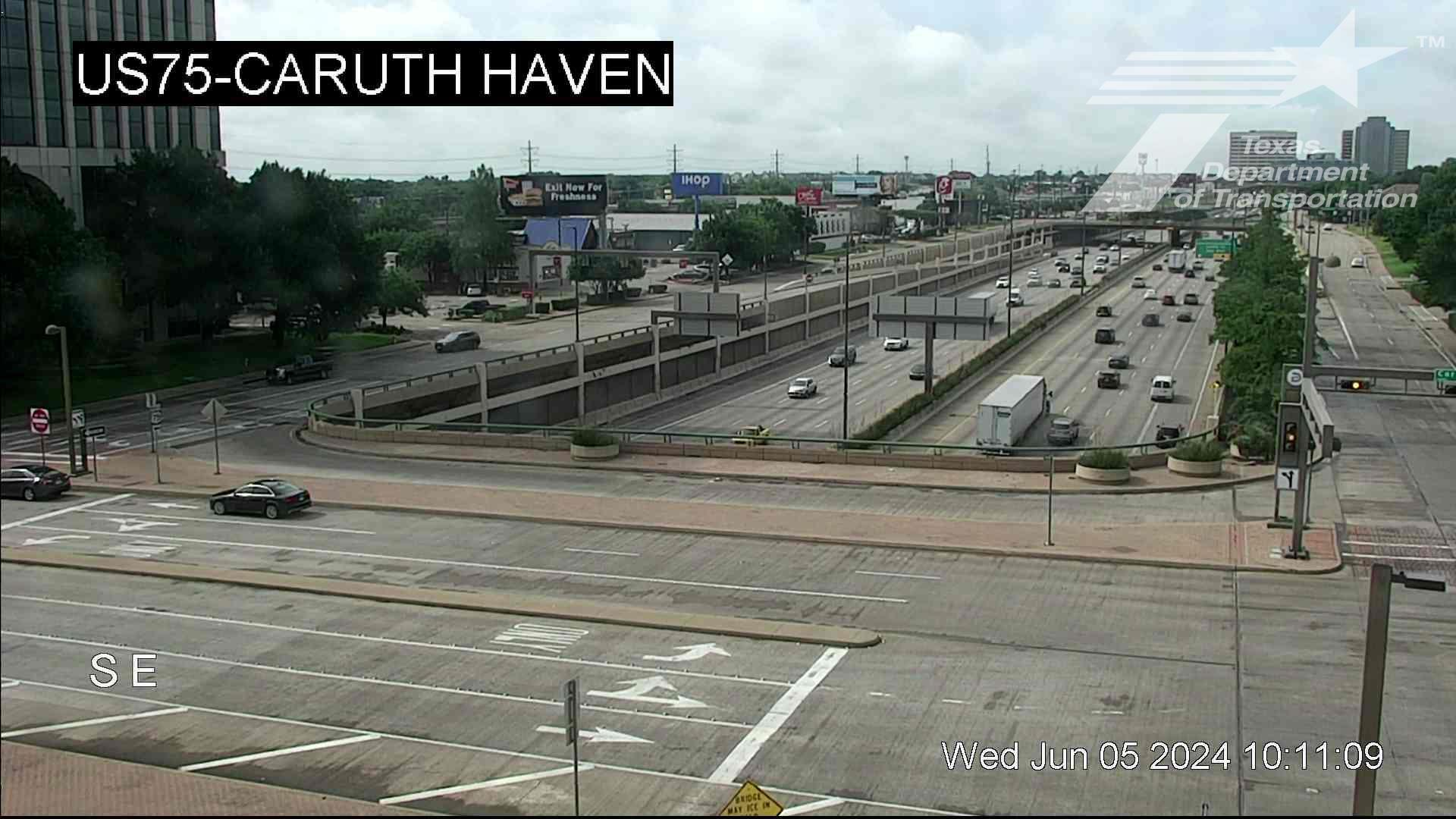 Traffic Cam Vickery Meadows PID › North: US 75 @ Caruth Haven