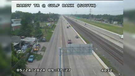 Traffic Cam Houston › South: HTR @ Gulf Bank (South)