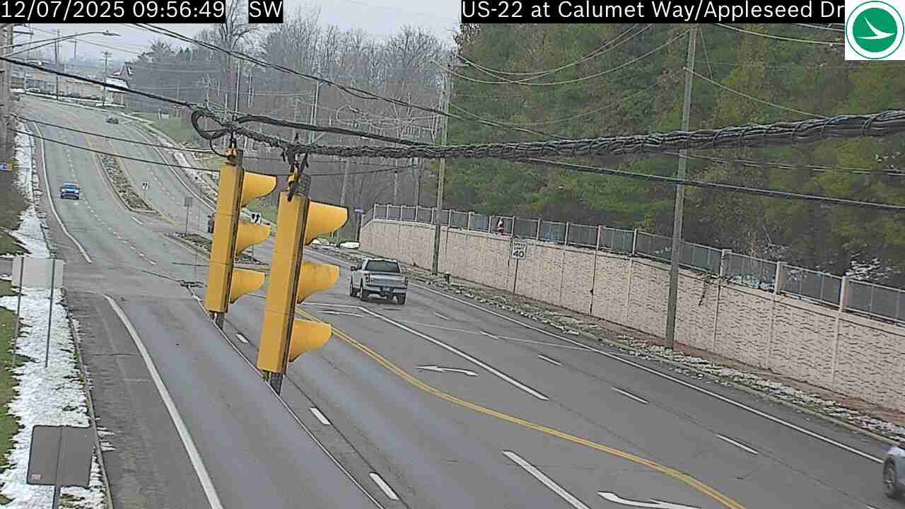 Traffic Cam Sixteen Mile Stand: US-22 at Calumet Way/Appleseed Dr