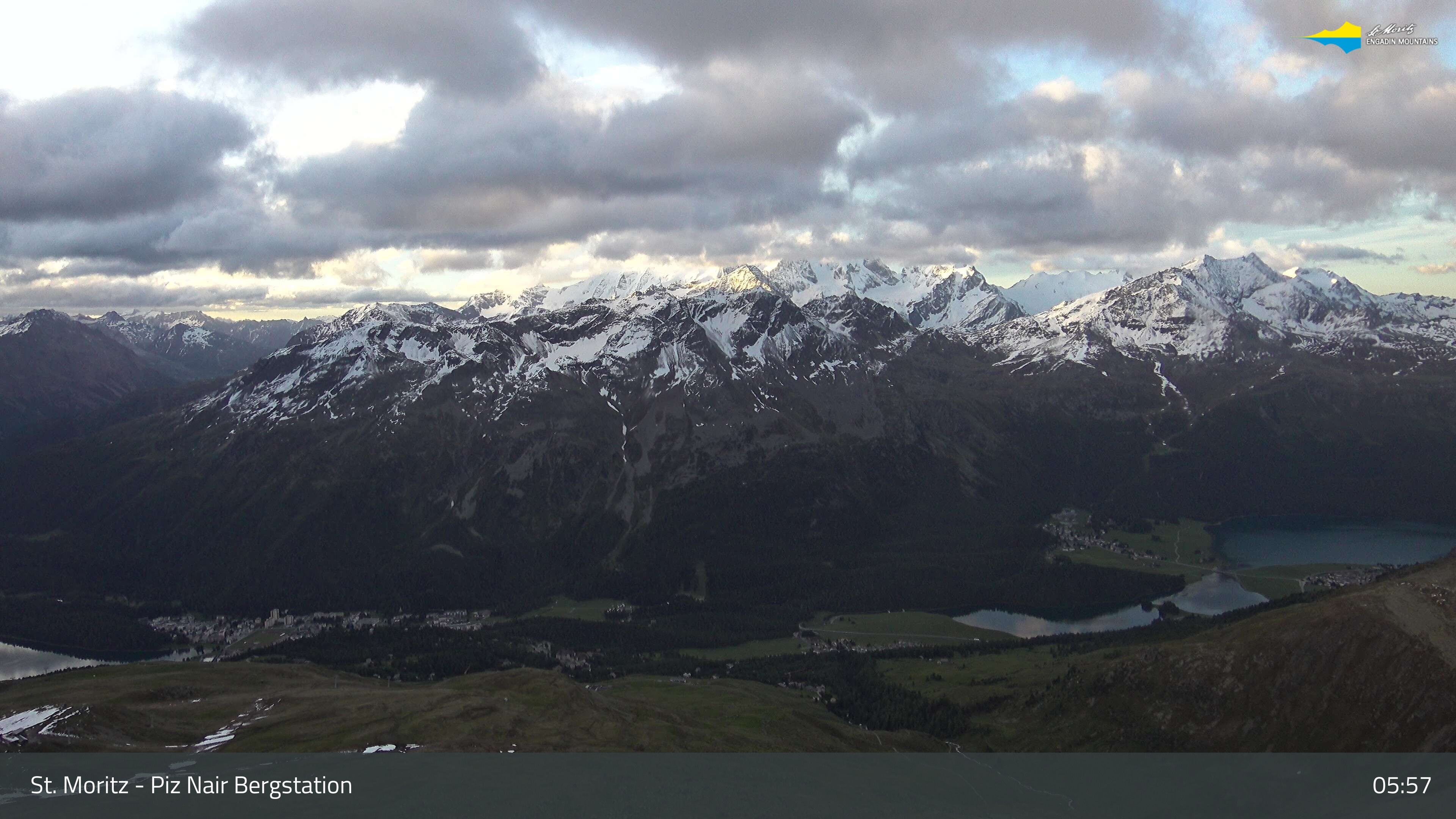 Sankt Moritz: St. Moritz - Piz Nair Bergstation, Blick Richtung St. Moritz und Silvaplana