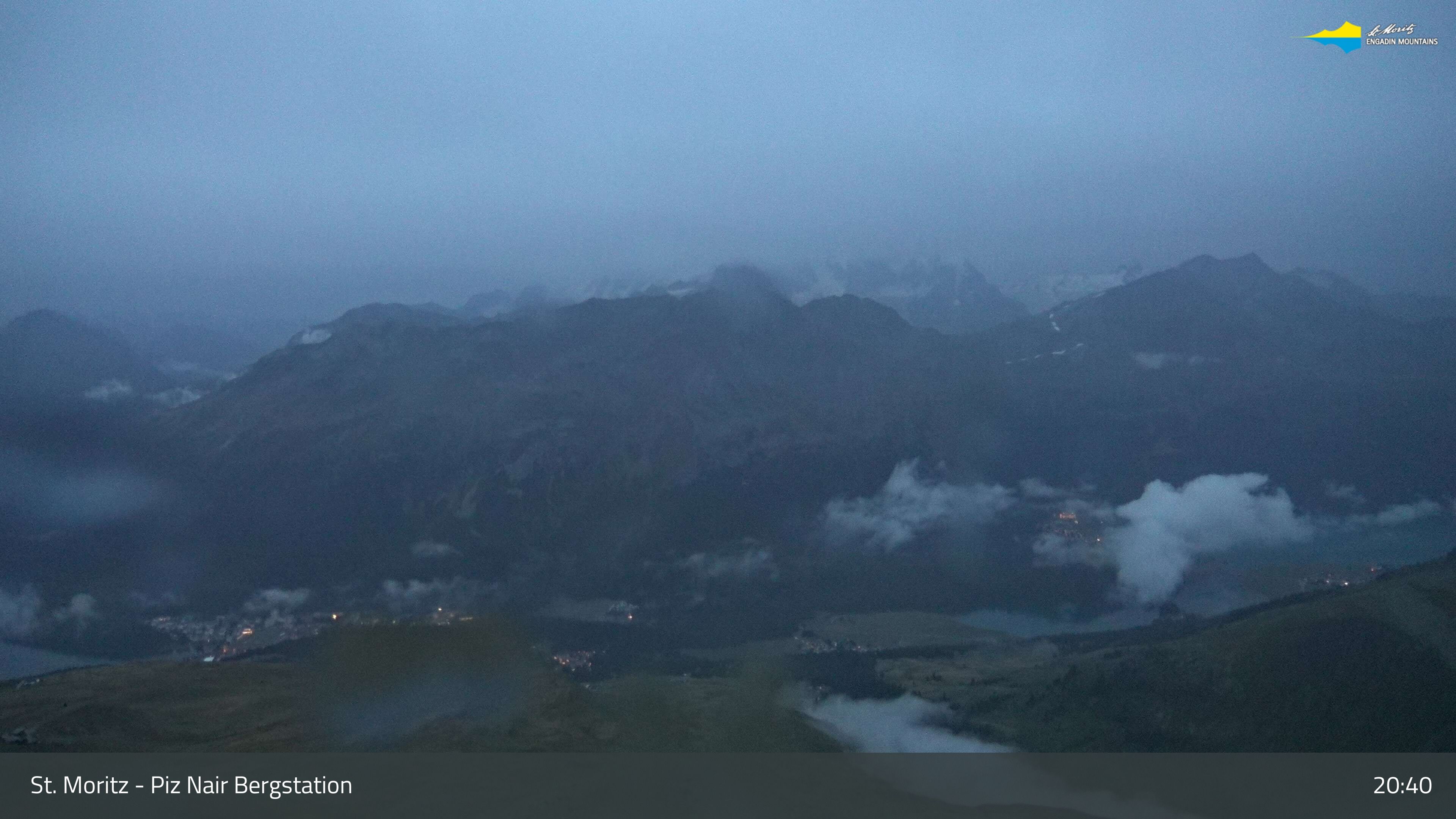 Sankt Moritz: St. Moritz - Piz Nair Bergstation, Blick Richtung St. Moritz und Silvaplana