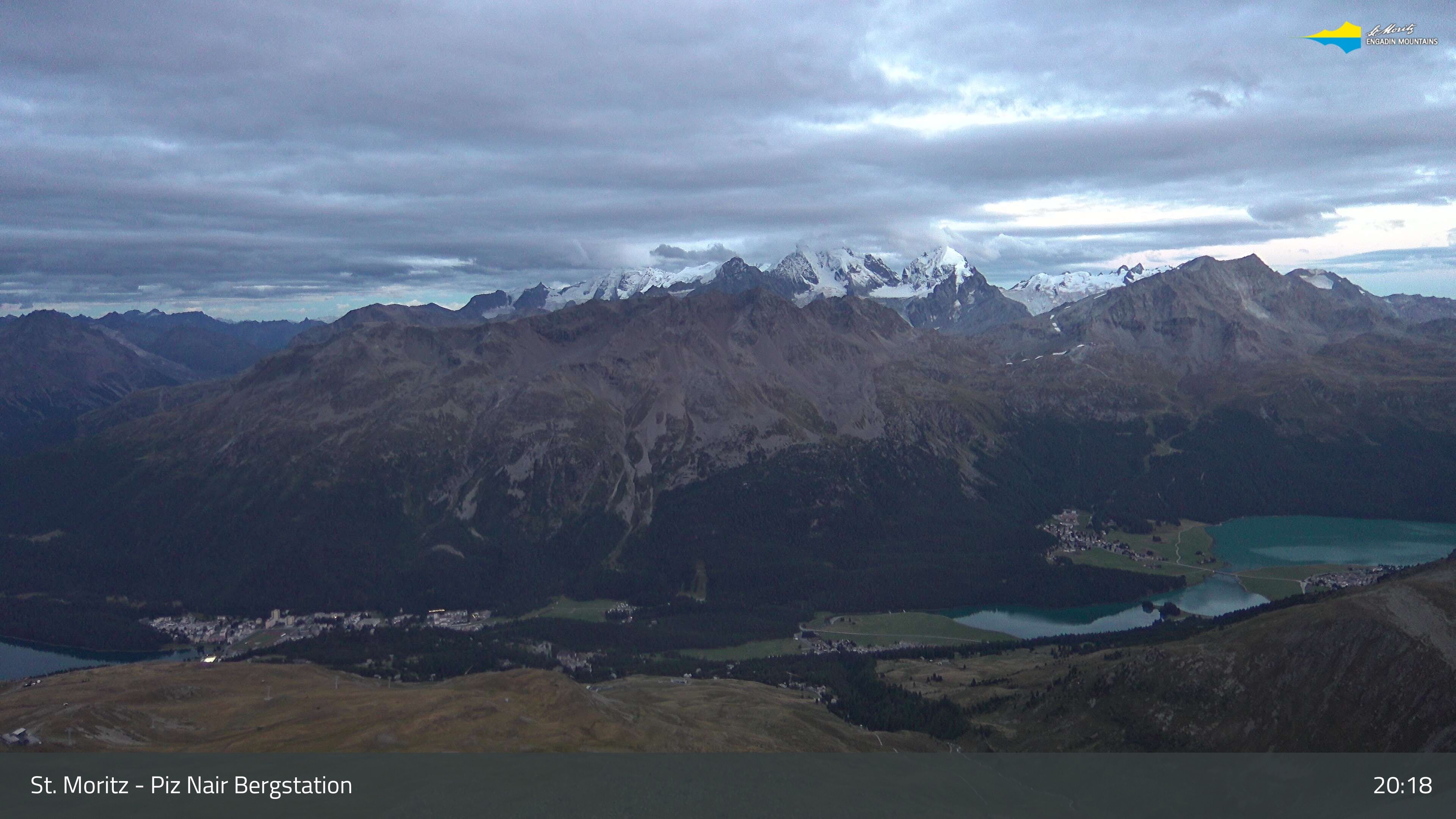 Sankt Moritz: St. Moritz - Piz Nair Bergstation, Blick Richtung St. Moritz und Silvaplana