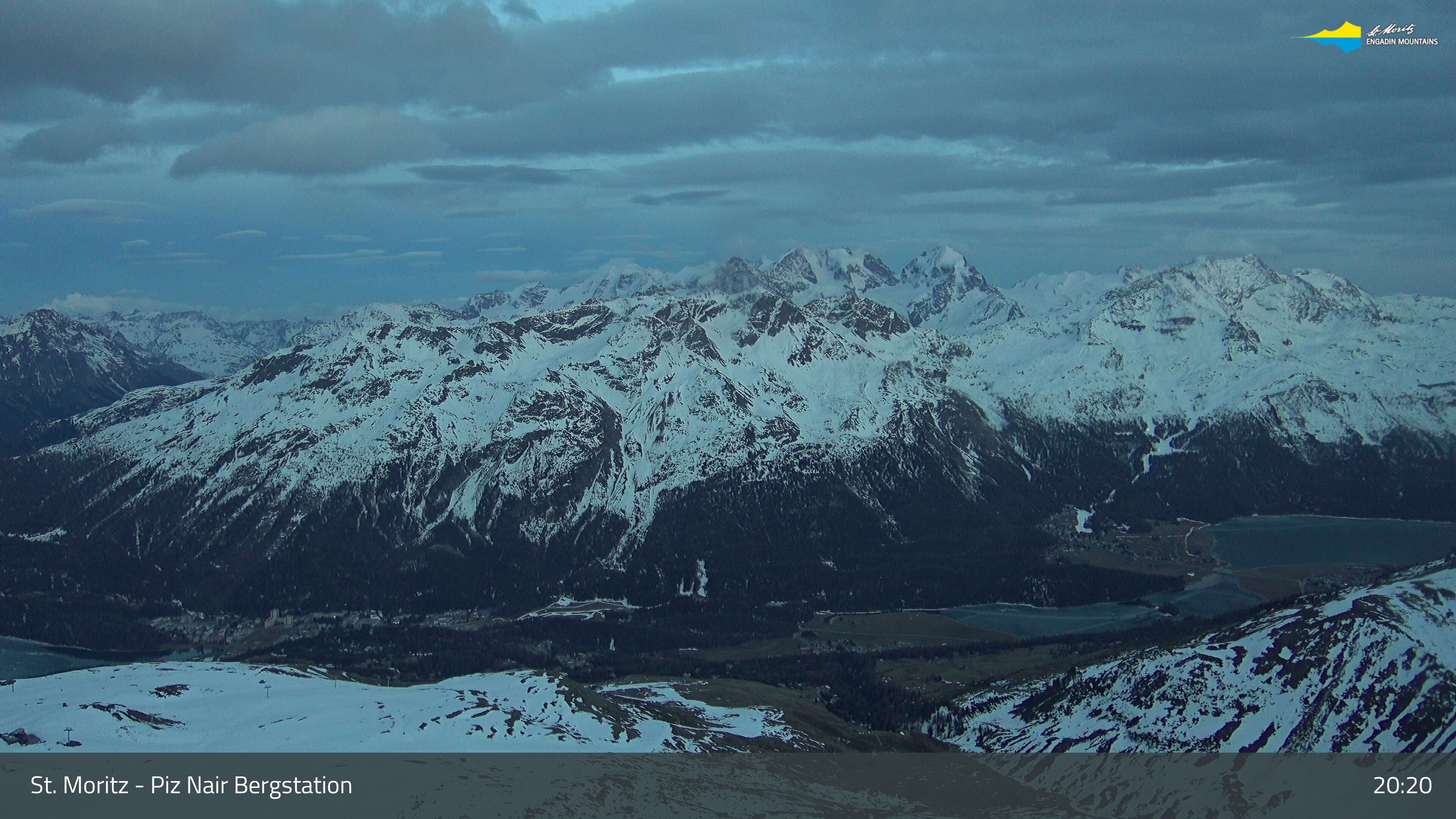 Sankt Moritz: St. Moritz - Piz Nair Bergstation, Blick Richtung St. Moritz und Silvaplana