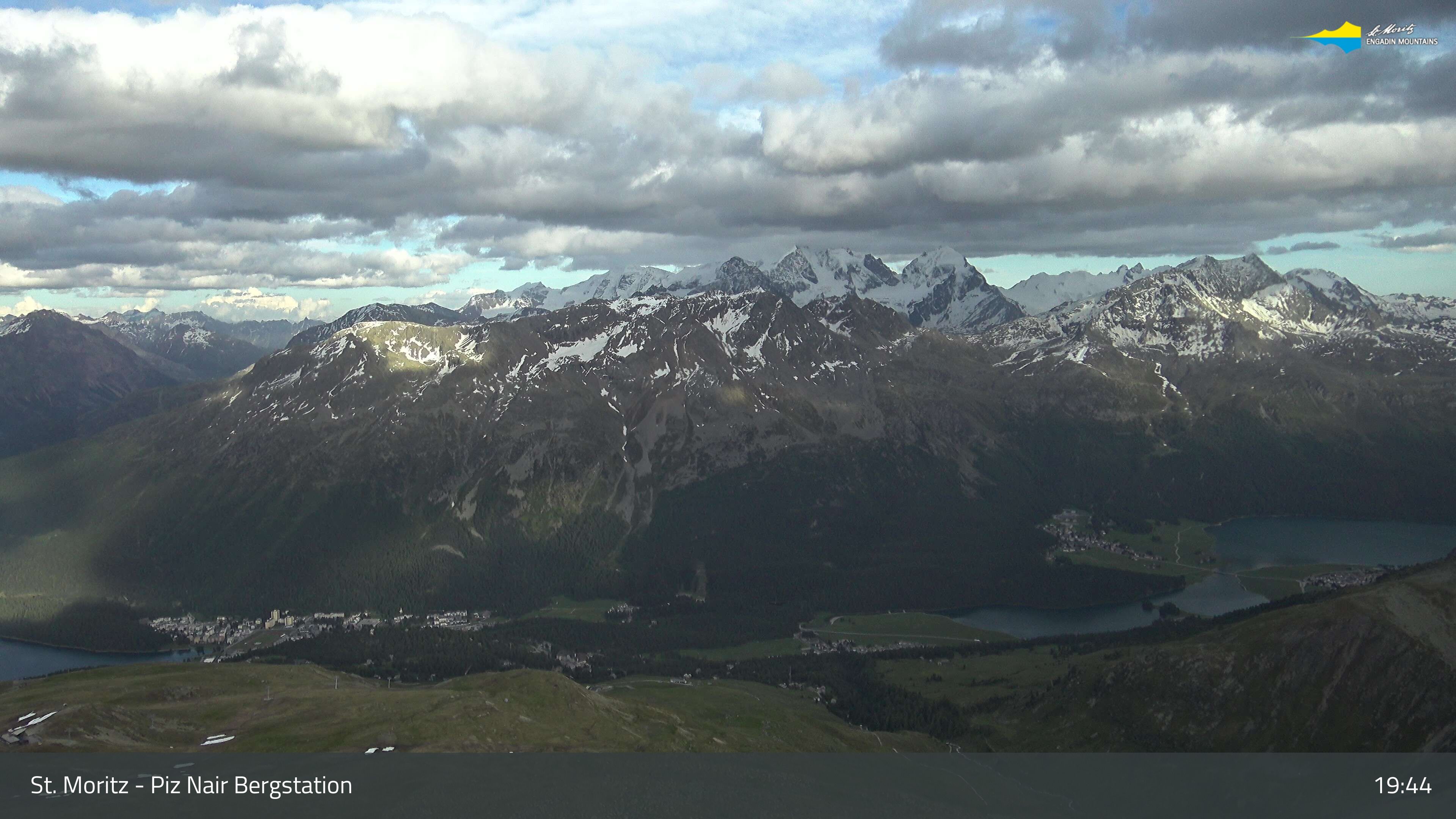 Sankt Moritz: St. Moritz - Piz Nair Bergstation, Blick Richtung St. Moritz und Silvaplana