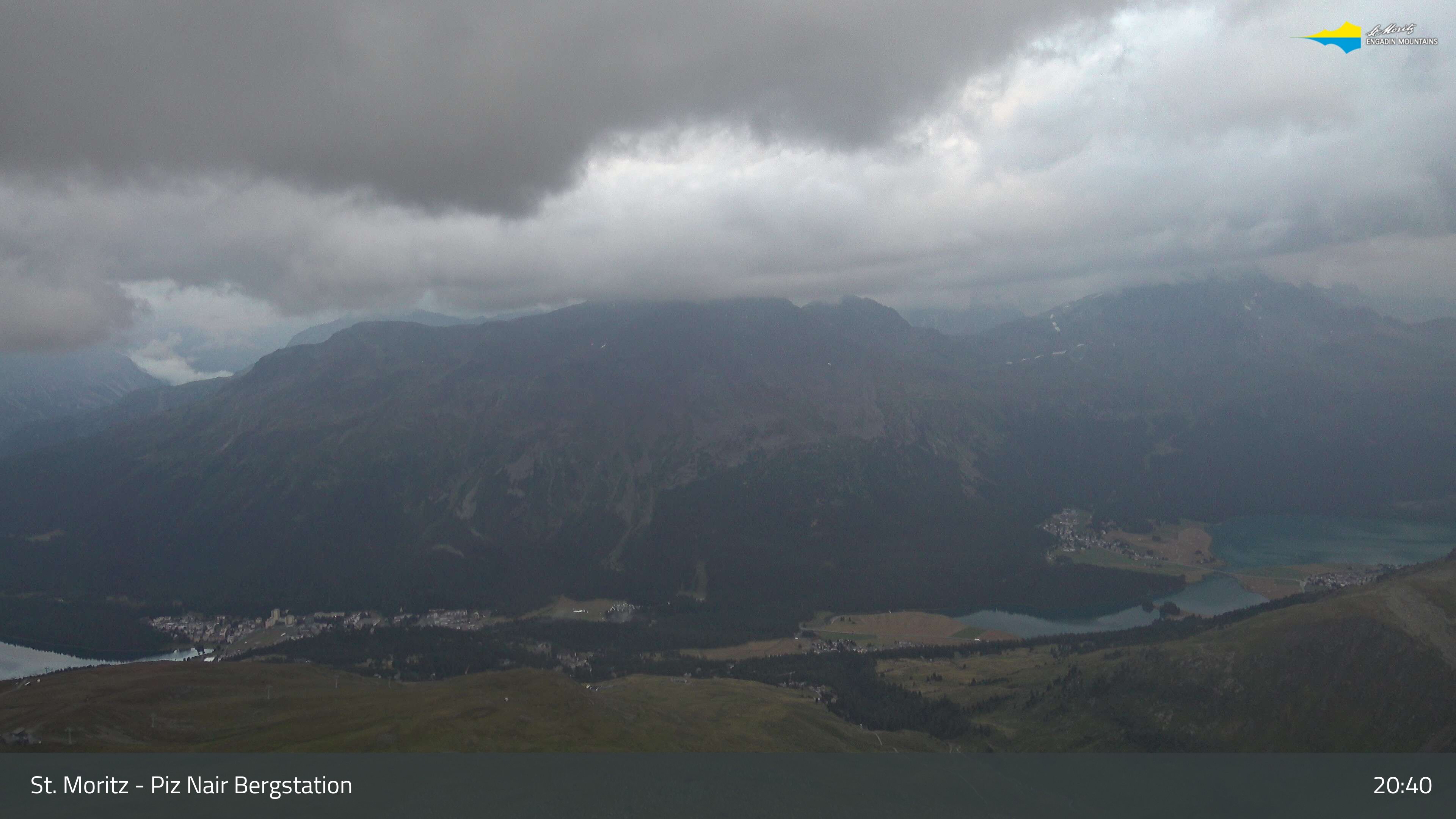 Sankt Moritz: St. Moritz - Piz Nair Bergstation, Blick Richtung St. Moritz und Silvaplana