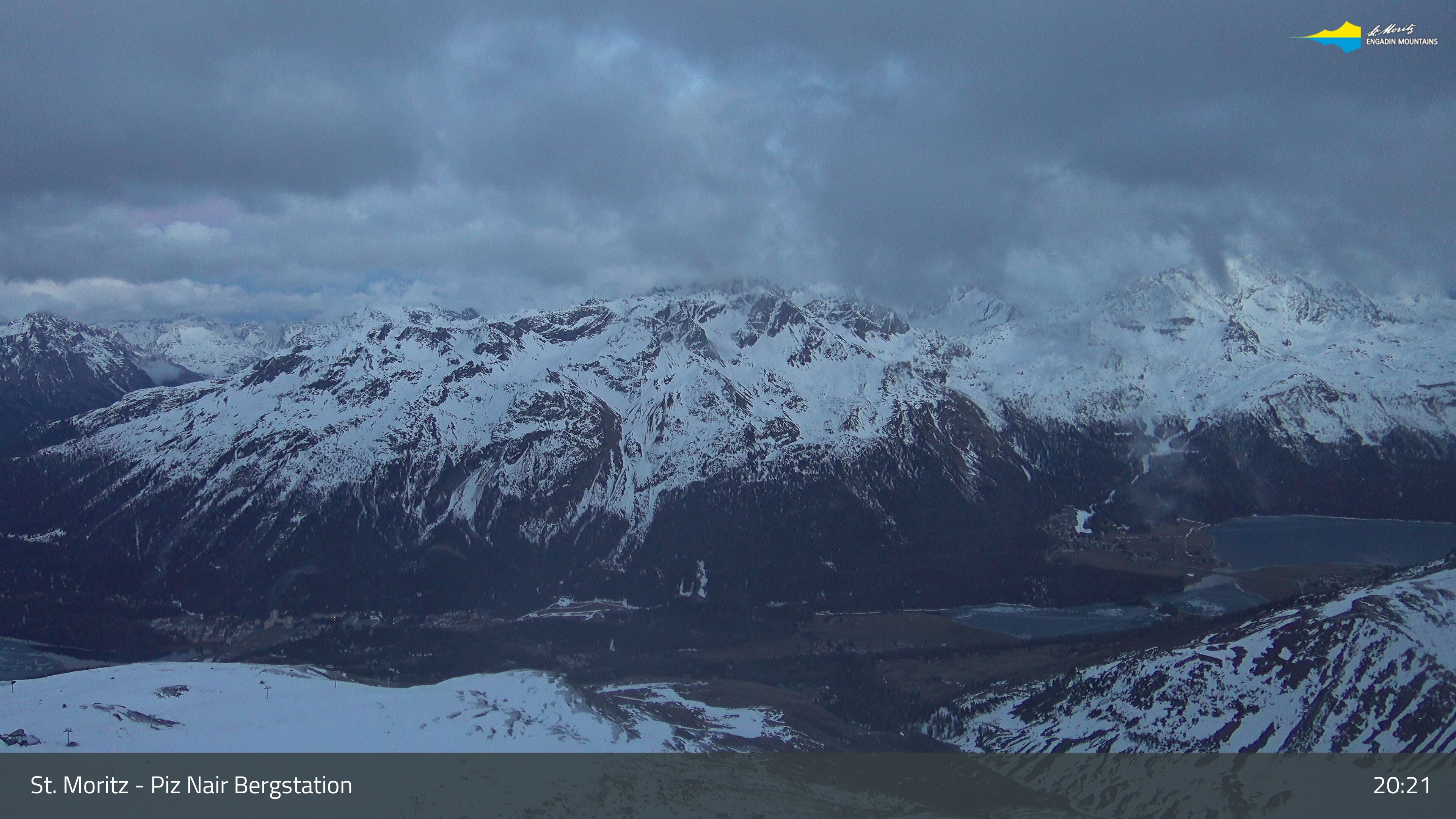 Sankt Moritz: St. Moritz - Piz Nair Bergstation, Blick Richtung St. Moritz und Silvaplana