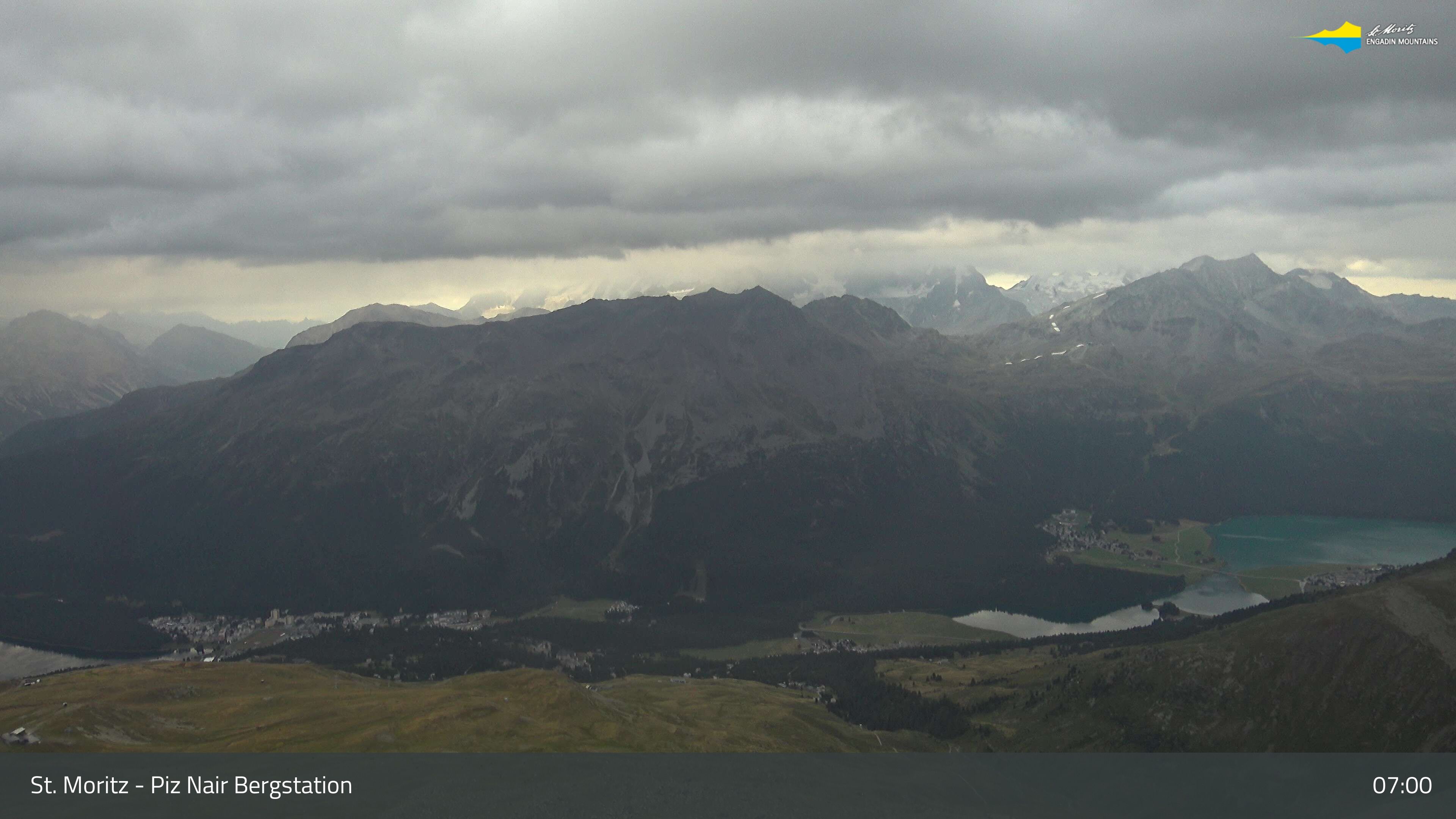 Sankt Moritz: St. Moritz - Piz Nair Bergstation, Blick Richtung St. Moritz und Silvaplana