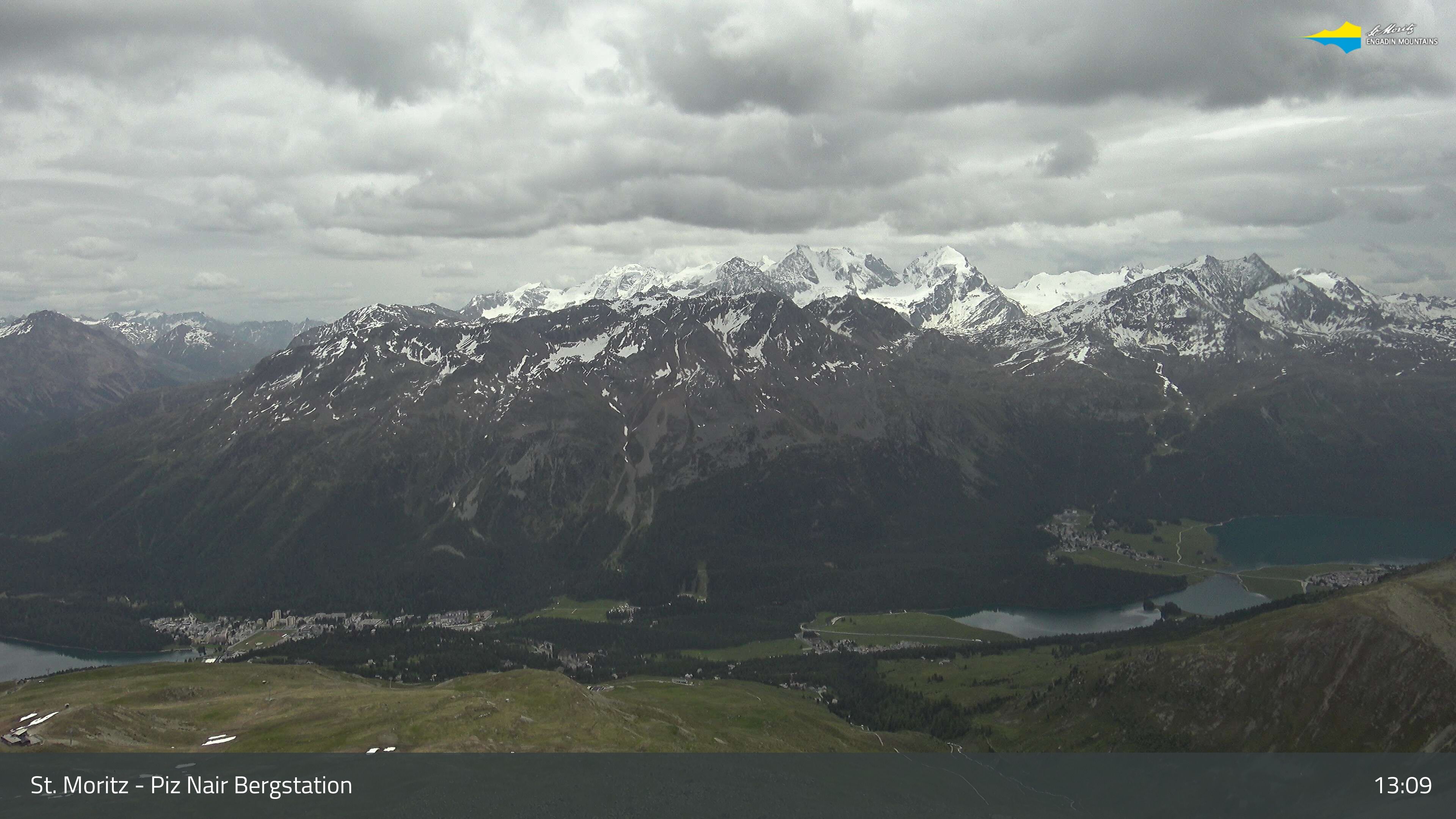 Sankt Moritz: St. Moritz - Piz Nair Bergstation, Blick Richtung St. Moritz und Silvaplana