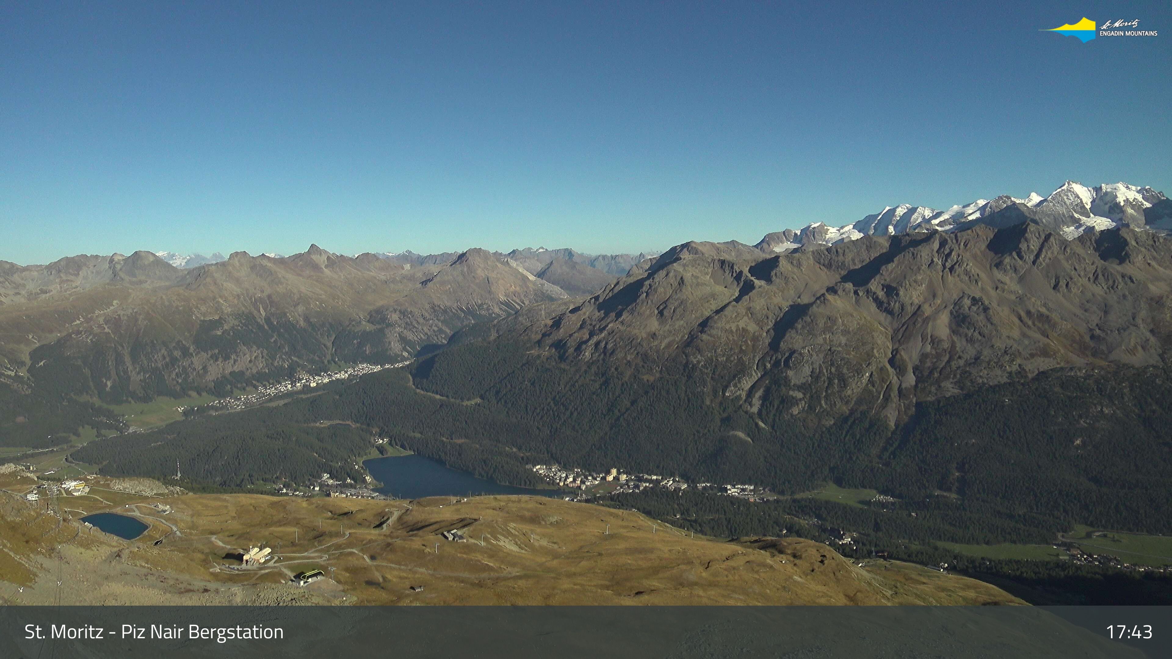 Sankt Moritz: St. Moritz - Piz Nair Bergstation, Blick Richtung St. Moritz und Silvaplana