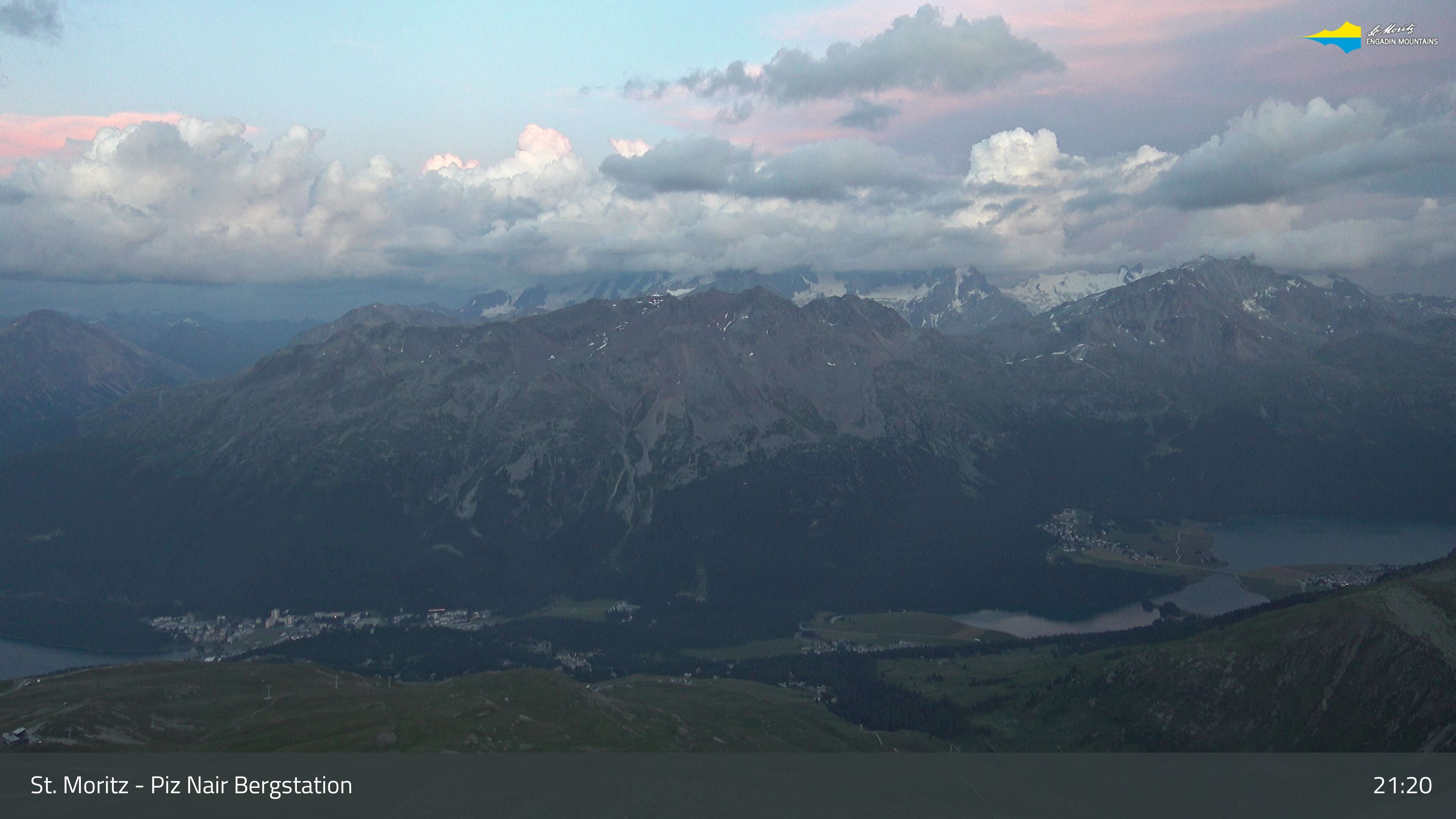 Sankt Moritz: St. Moritz - Piz Nair Bergstation, Blick Richtung St. Moritz und Silvaplana