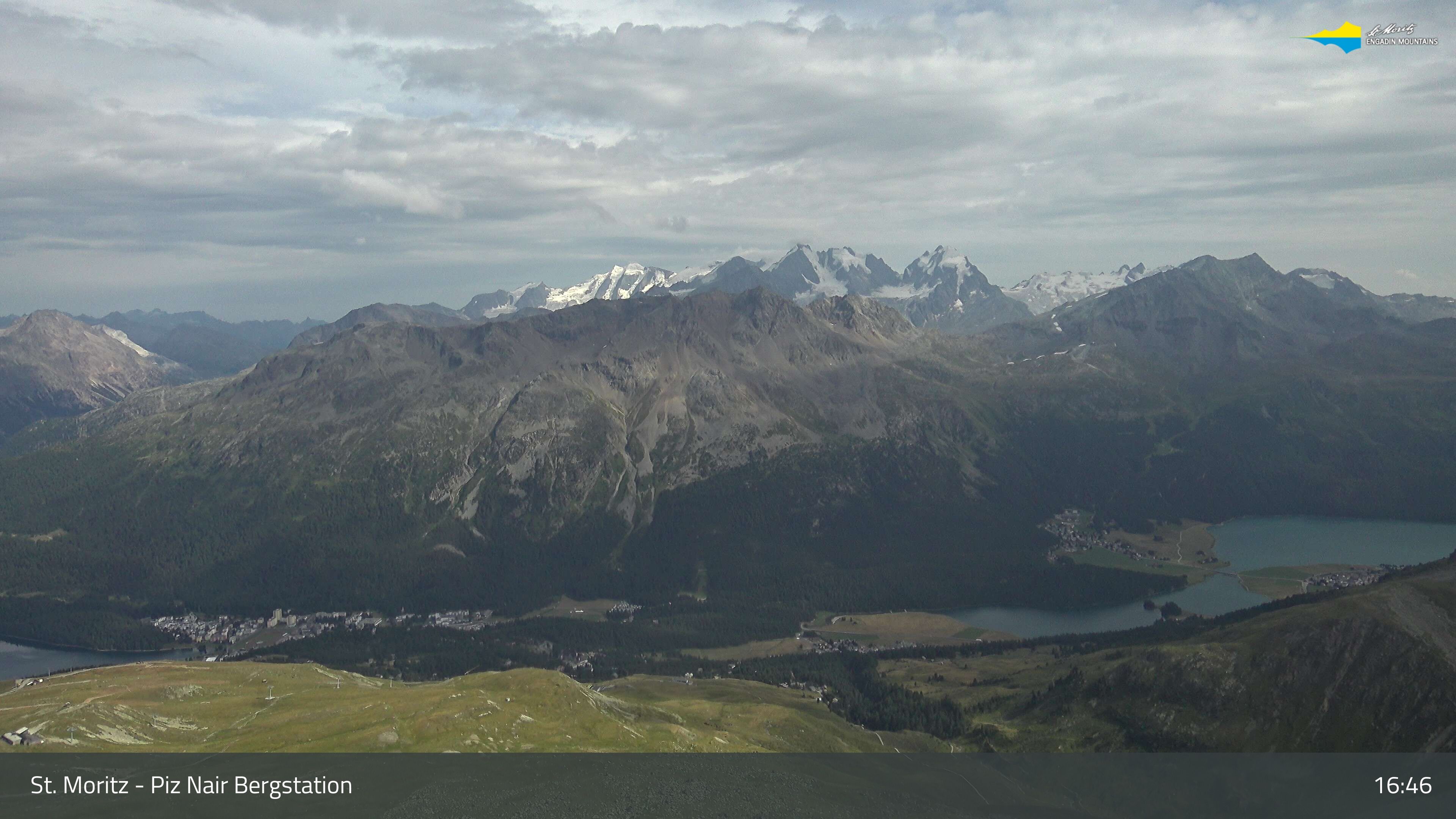 Sankt Moritz: St. Moritz - Piz Nair Bergstation, Blick Richtung St. Moritz und Silvaplana