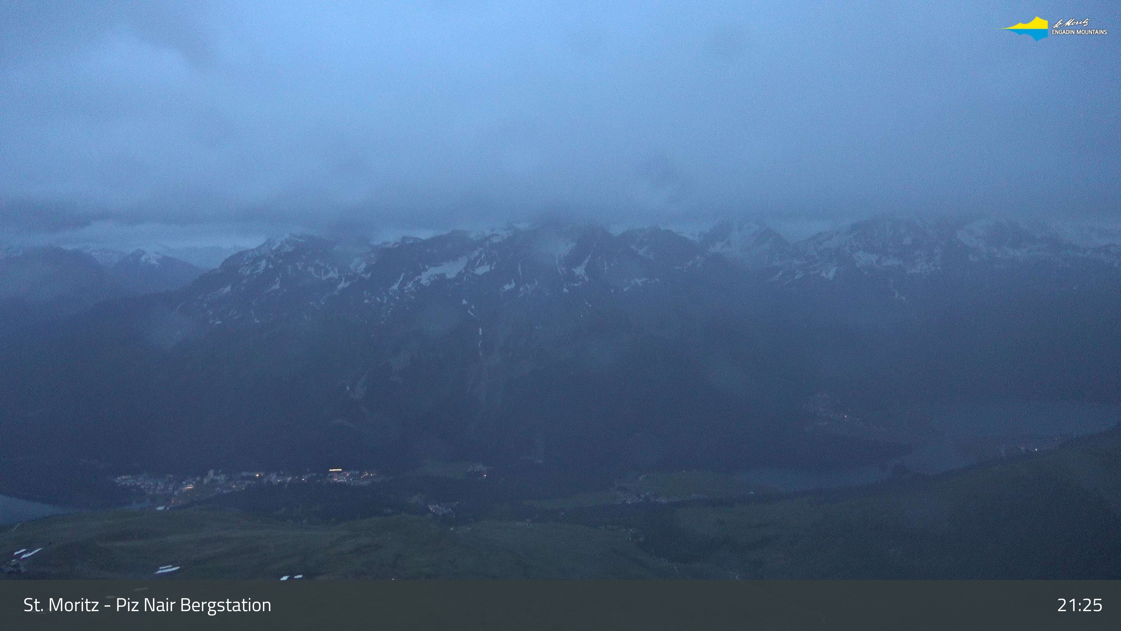 Sankt Moritz: St. Moritz - Piz Nair Bergstation, Blick Richtung St. Moritz und Silvaplana