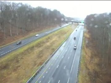 Traffic Cam Cromwell › South: RT 9 South s/o Exit