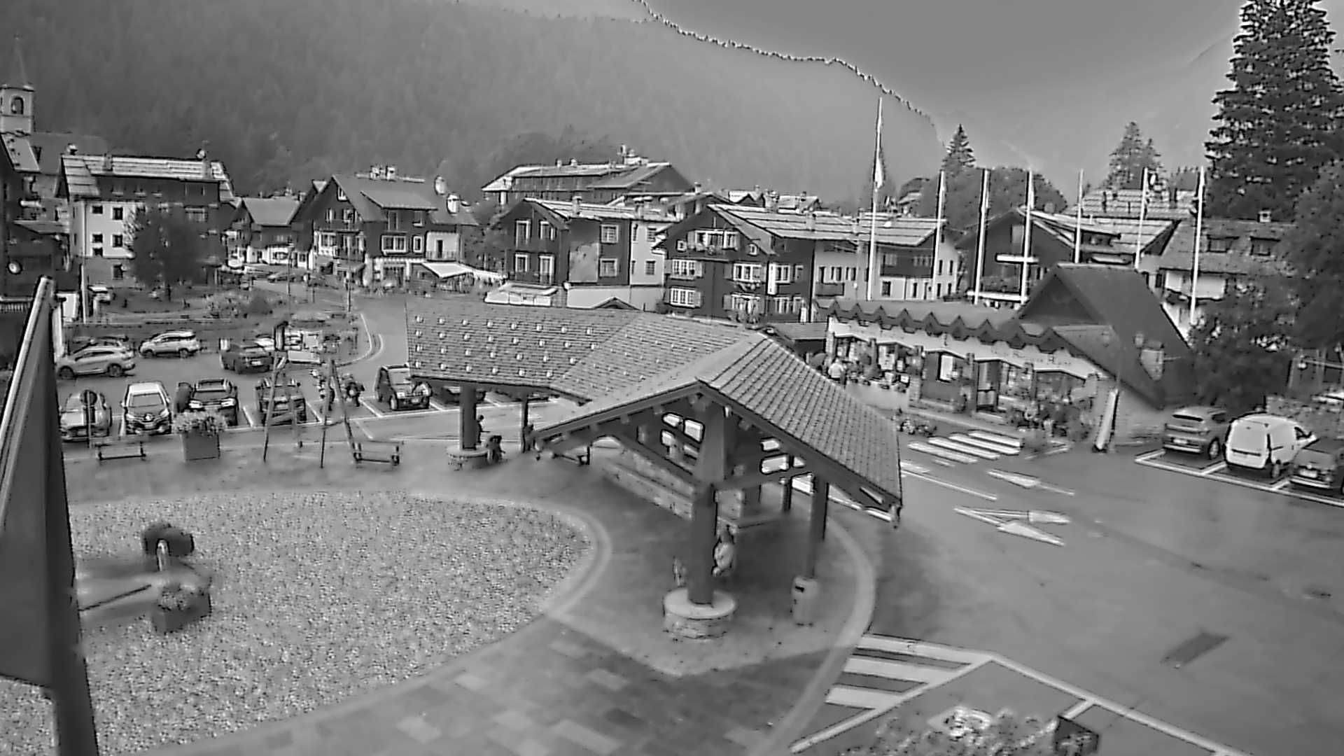 Traffic Cam Macugnaga: Piazza staffa - monte rosa z'makana