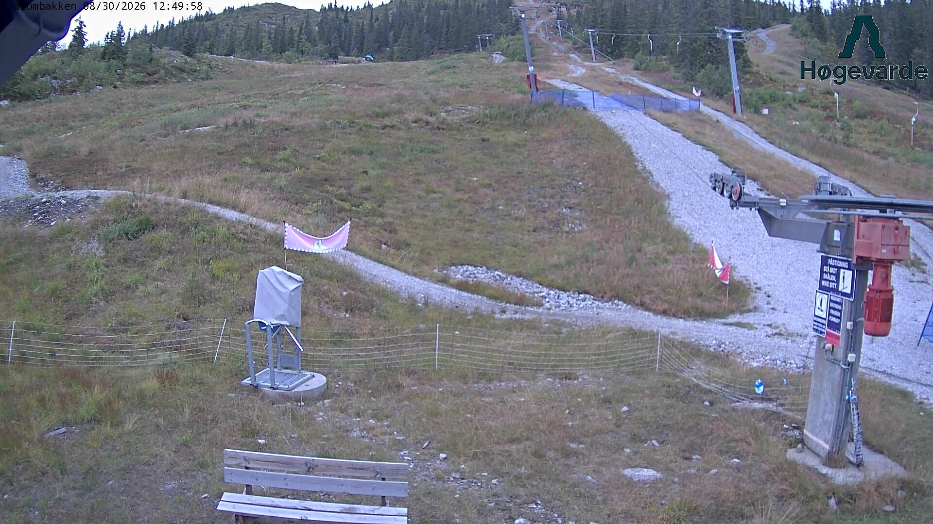 Traffic Cam Gulsvik › North: Høgevarde Fjellpark