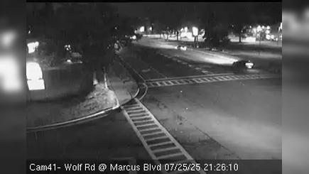 Traffic Cam Town of Halfmoon › North: Wolf Rd NB at Marcus Blvd