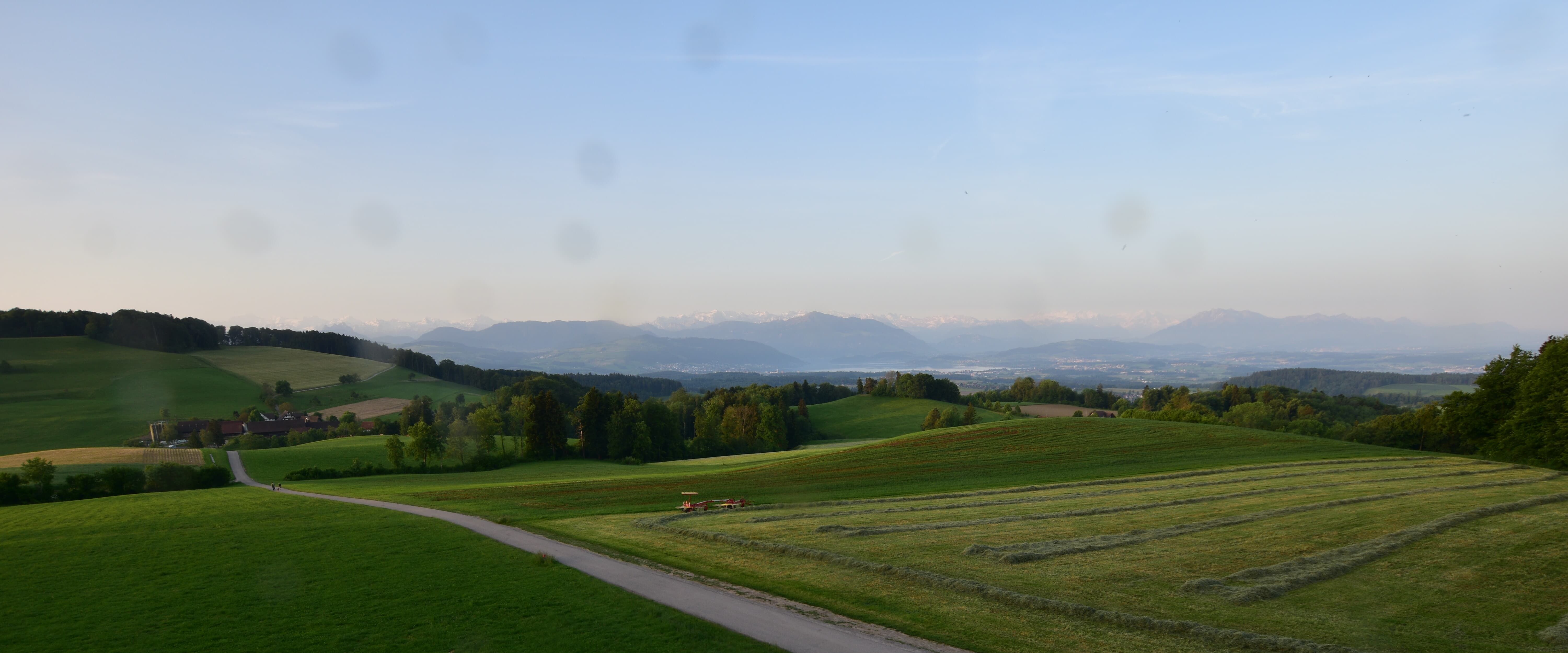 Langnau am Albis › Südwesten: Naturfreundeweg 8 - Rigi - Mount Pilatus - Eiger - Mönch - Jungfrau