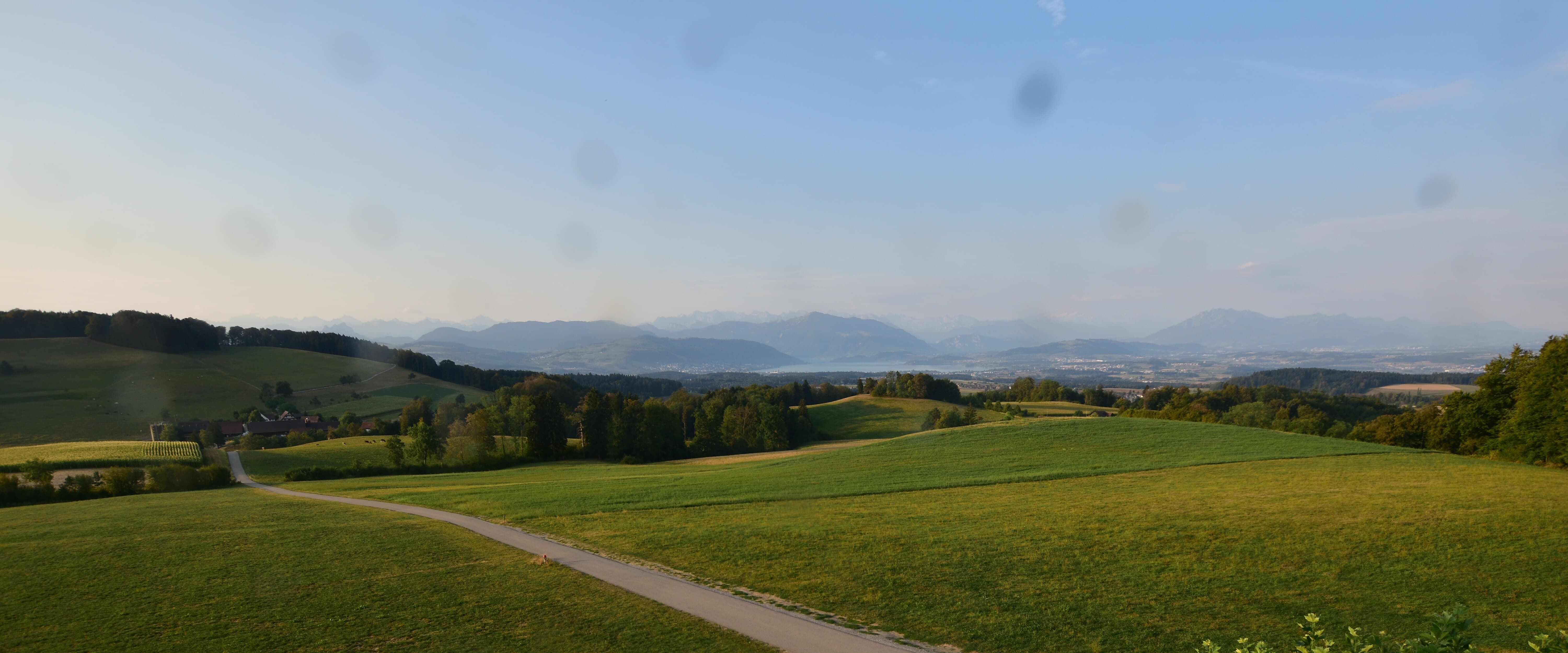 Langnau am Albis › Südwesten: Naturfreundeweg 8 - Rigi - Mount Pilatus - Eiger - Mönch - Jungfrau