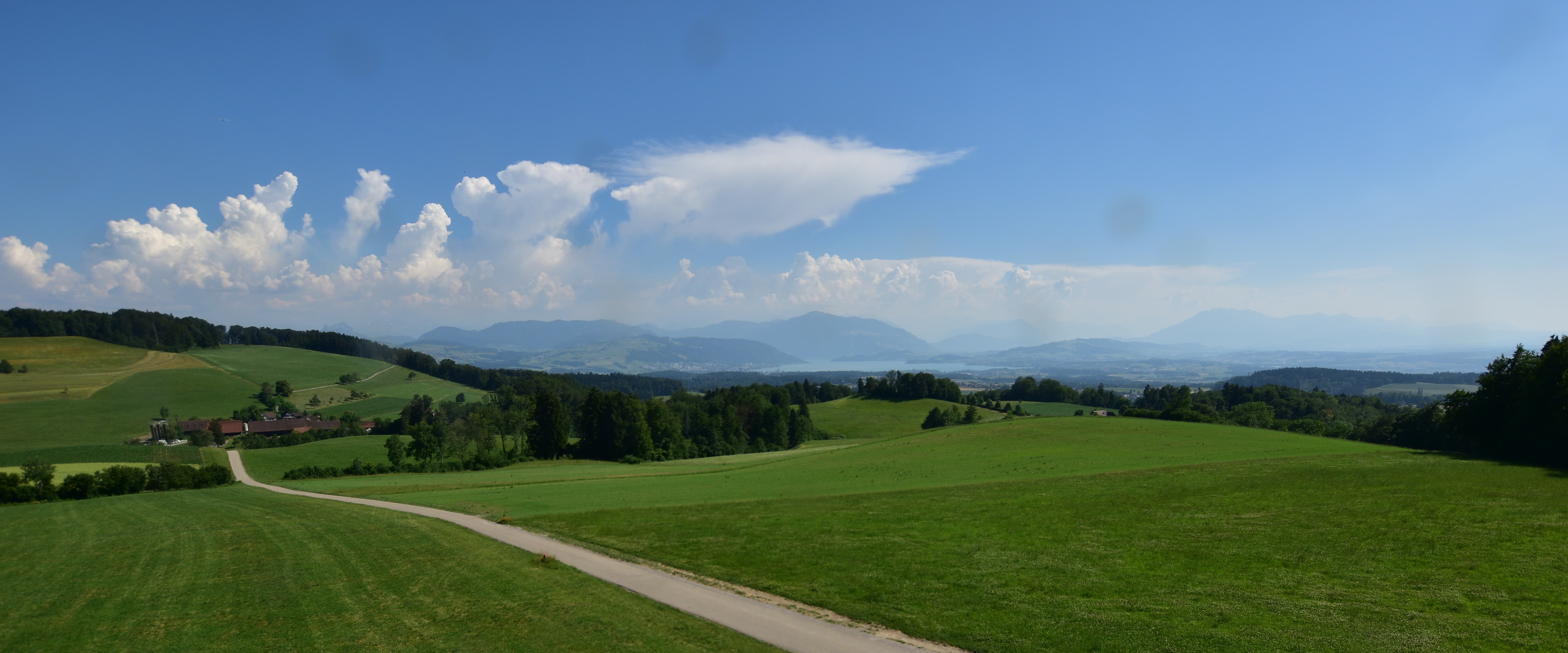 Langnau am Albis › Südwesten: Naturfreundeweg 8 - Rigi - Mount Pilatus - Eiger - Mönch - Jungfrau