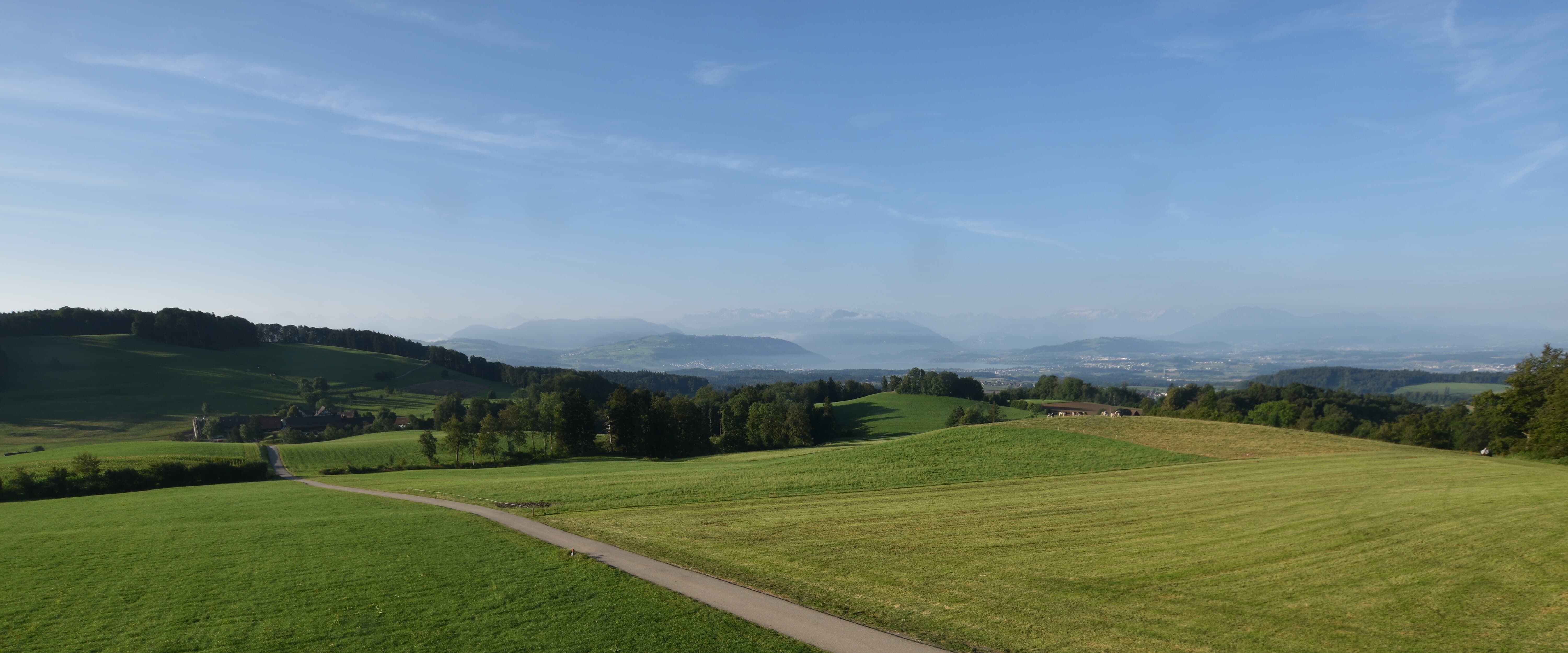 Langnau am Albis › Süd-West: Naturfreundeweg 8 - Rigi - Mount Pilatus - Eiger - Mönch - Jungfrau