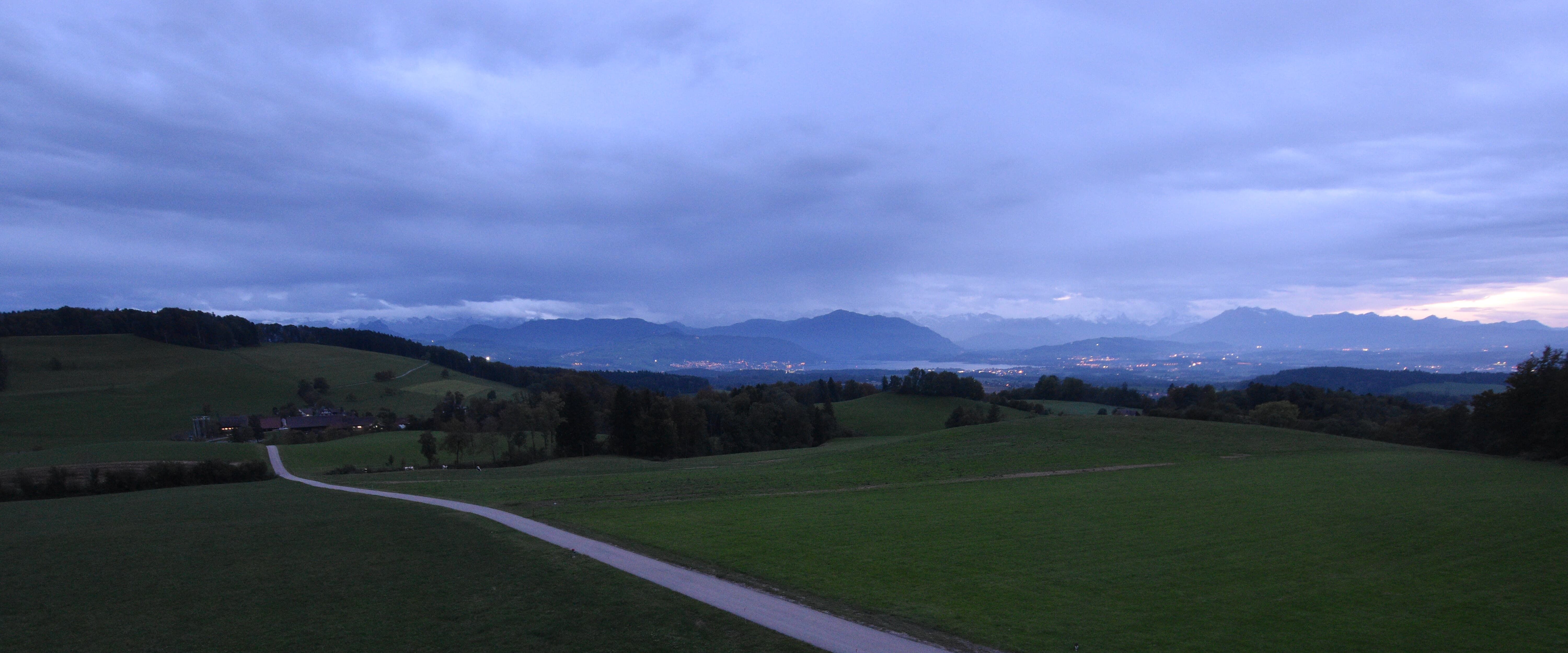 Langnau am Albis › Süd-West: Naturfreundeweg 8 - Rigi - Mount Pilatus - Eiger - Mönch - Jungfrau