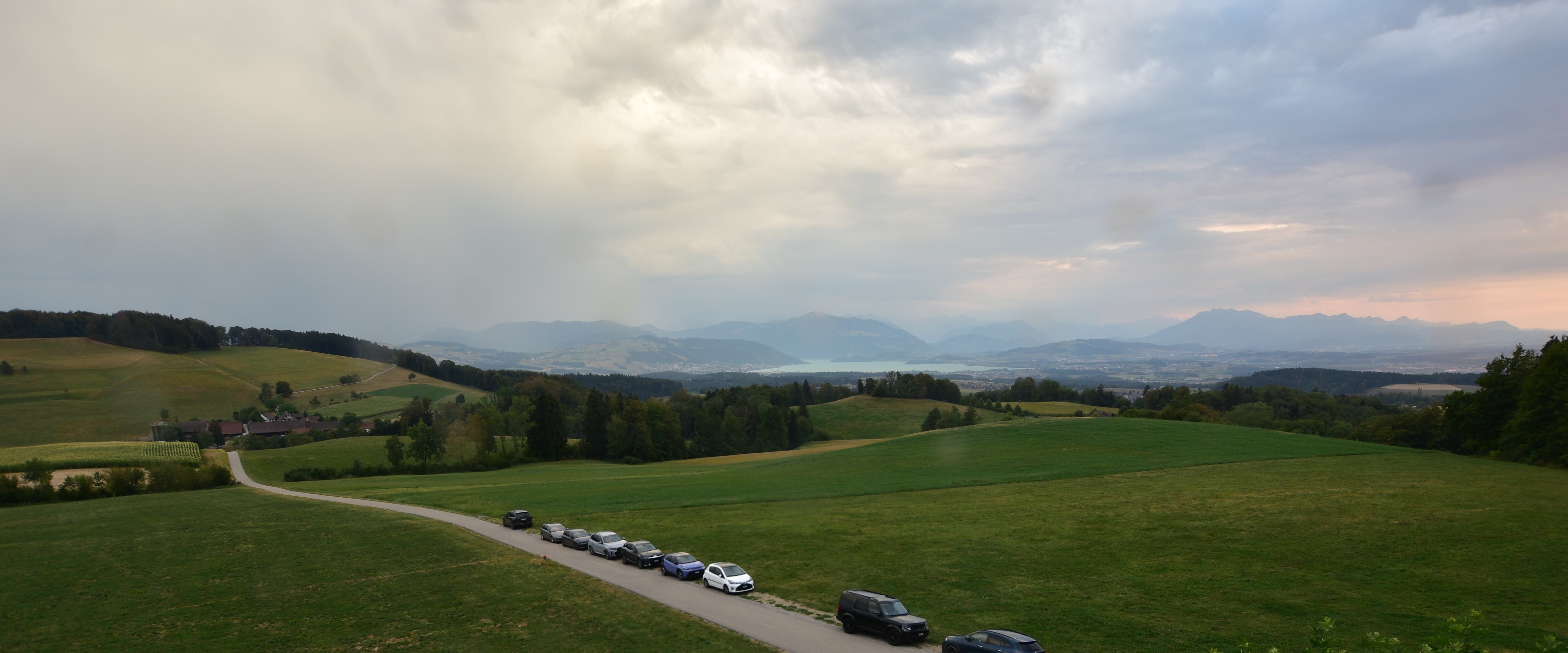 Langnau am Albis › Südwesten: Naturfreundeweg 8 - Rigi - Mount Pilatus - Eiger - Mönch - Jungfrau