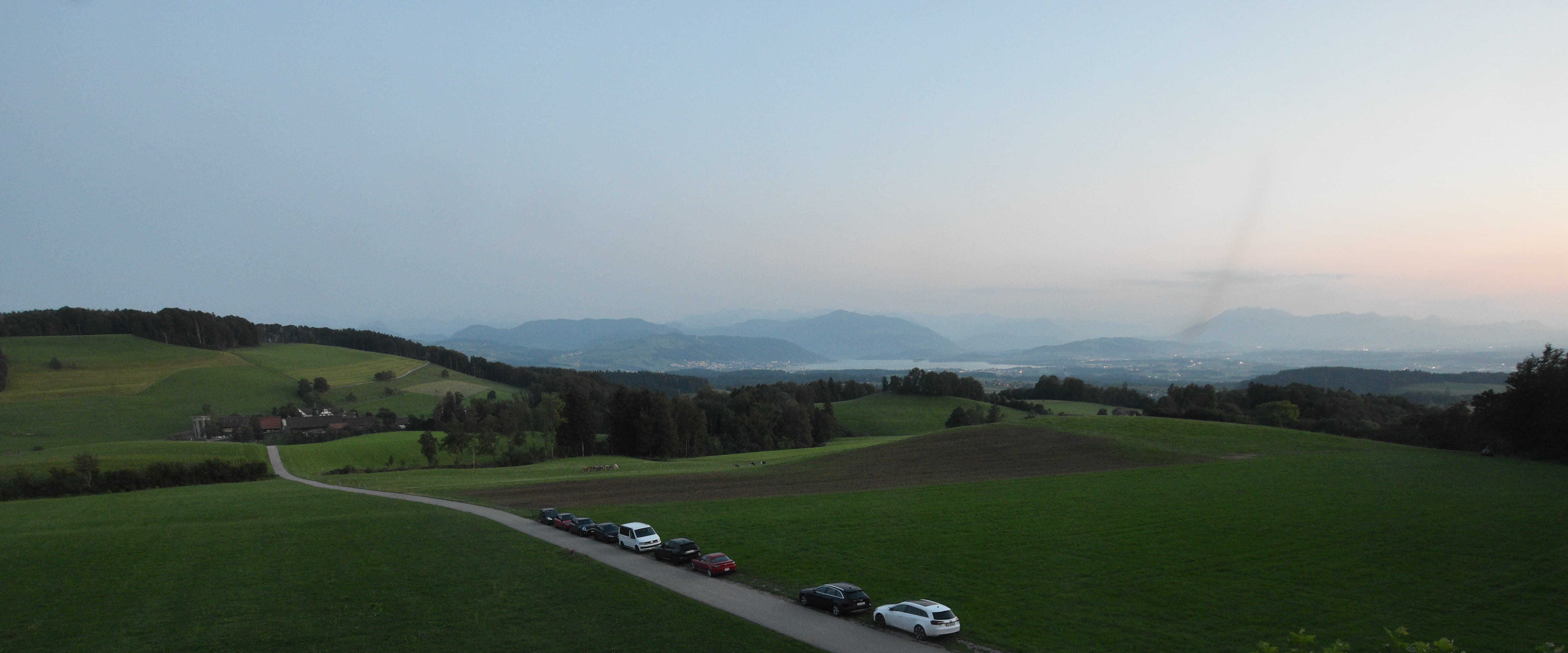 Langnau am Albis › Süd-West: Naturfreundeweg 8 - Rigi - Mount Pilatus - Eiger - Mönch - Jungfrau