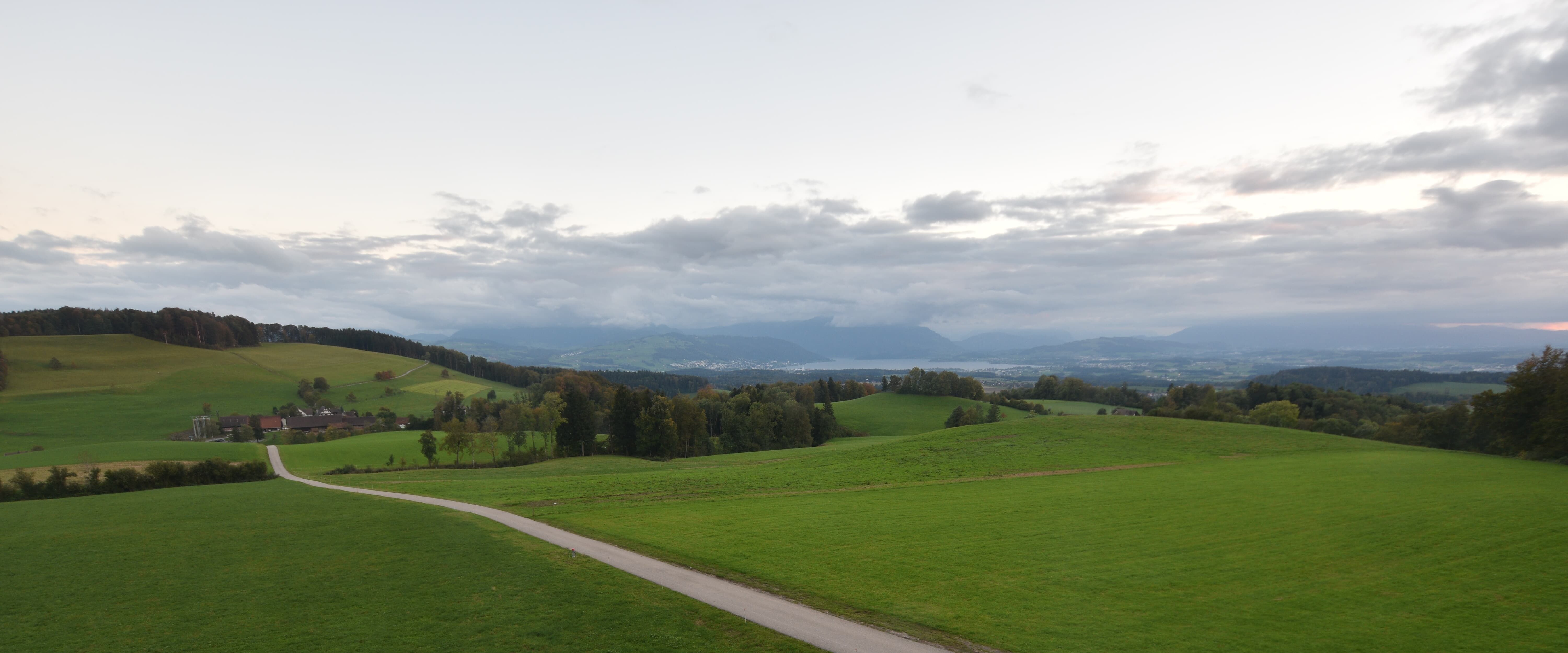 Langnau am Albis › Süd-West: Naturfreundeweg 8 - Rigi - Mount Pilatus - Eiger - Mönch - Jungfrau