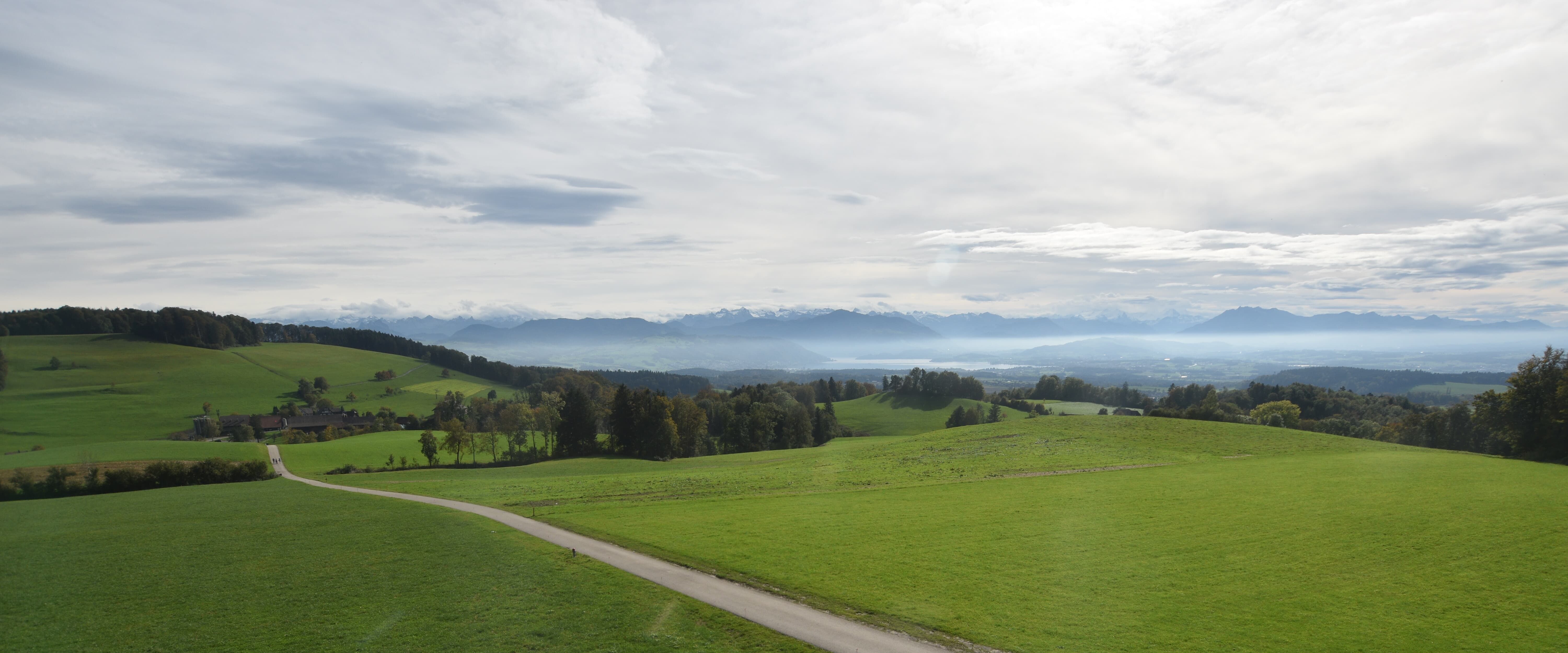 Langnau am Albis › Süd-West: Naturfreundeweg 8 - Rigi - Mount Pilatus - Eiger - Mönch - Jungfrau