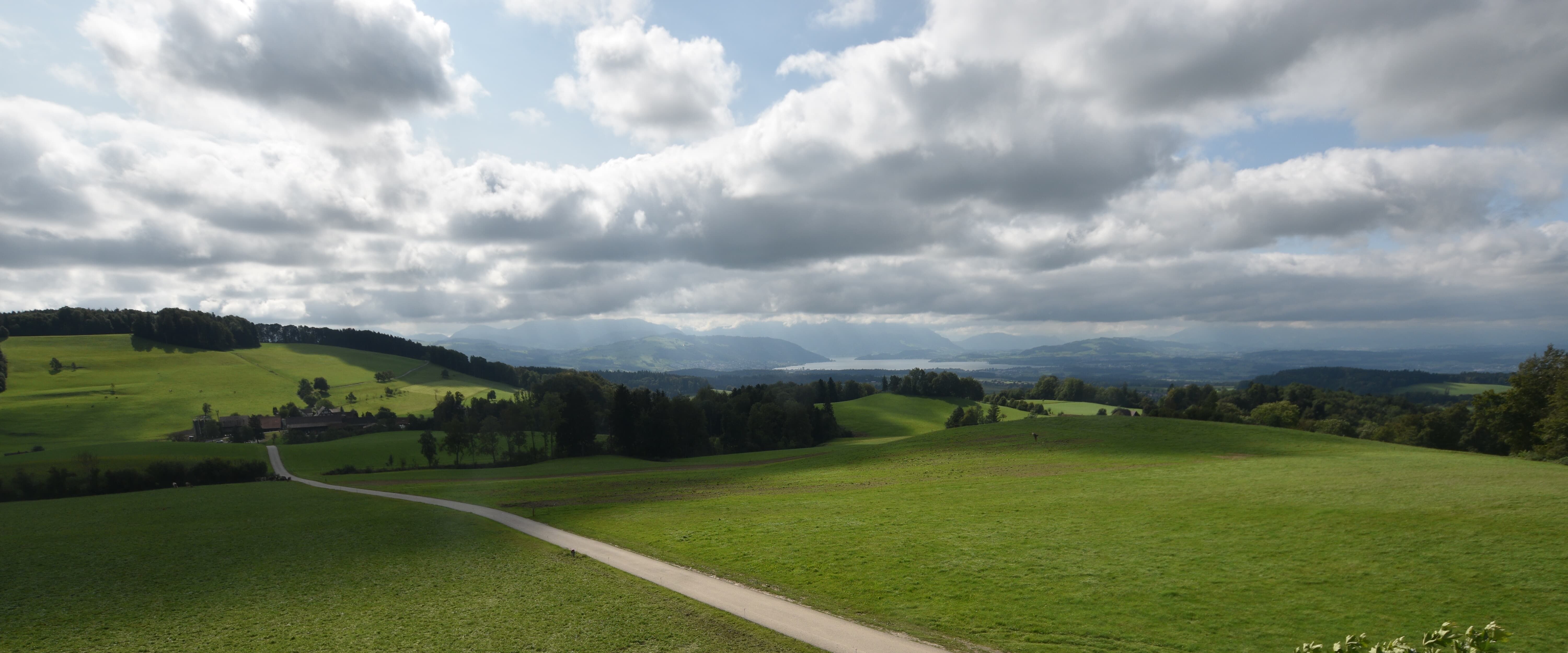 Langnau am Albis › Süd-West: Naturfreundeweg 8 - Rigi - Mount Pilatus - Eiger - Mönch - Jungfrau