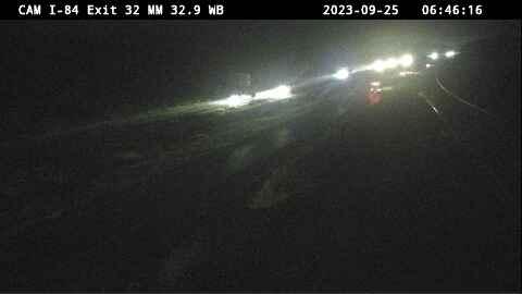 Traffic Cam Gardnertown › West: I-84 at Exit