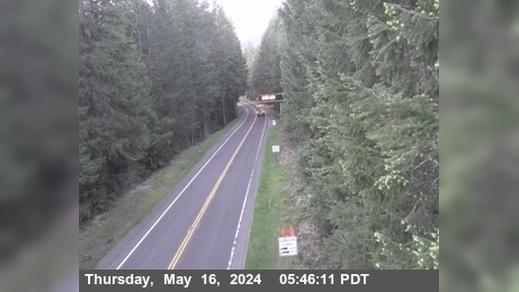 Traffic Cam Del Norte › South: US-199 : South Of Oregon State Line - Looking West (C016)