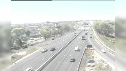 Traffic Cam South Norwalk: CAM 29 Norwalk I-95 NB Exit 16 - East Ave