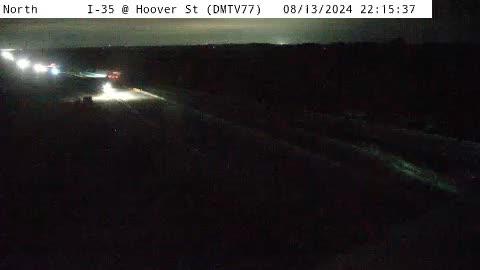 Traffic Cam Churchville: DM - I-35 @ Hoover St (77)