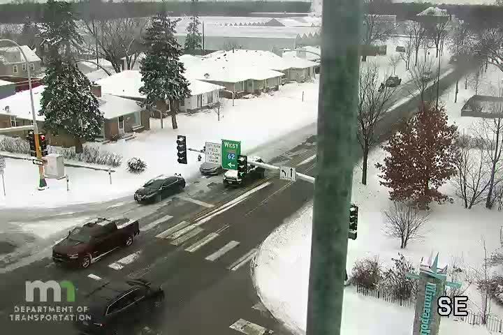 Traffic Cam Richfield: T.H.62 WB @ Penn Ave