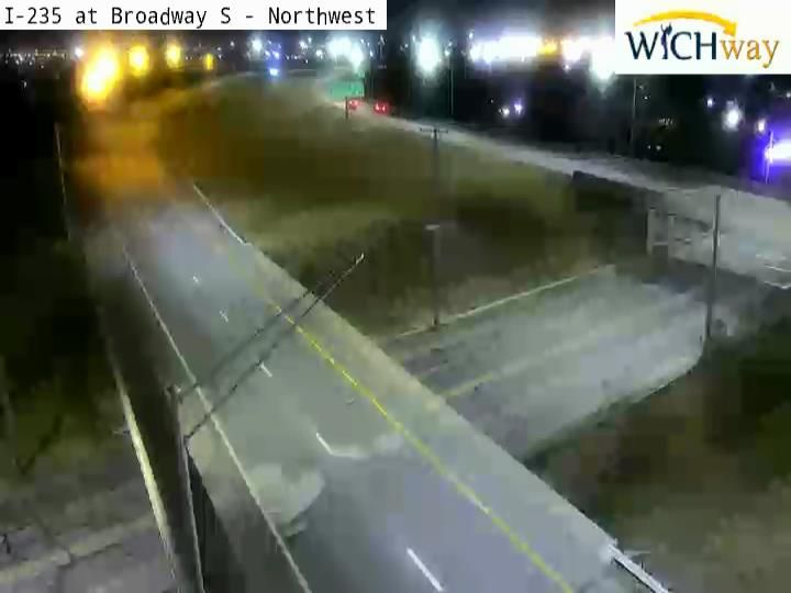 Traffic Cam Wichita: I-235 at Broadway S