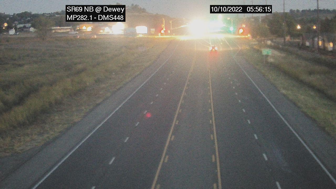 Traffic Cam Prescott Valley › North: SR-69 NB 282.10 @Dewey