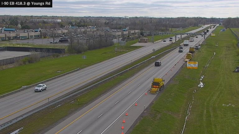 Traffic Cam Cheektowaga › East: I-90 Between Interchange 50 (Williamsville) and 49 (Depew