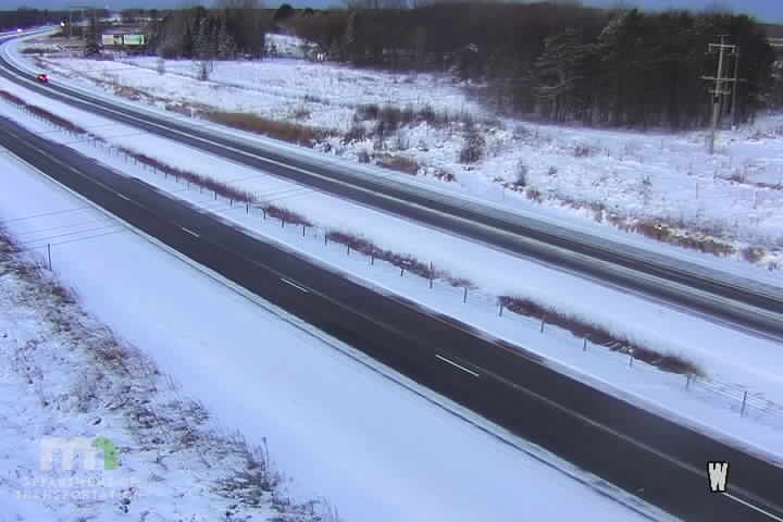 Traffic Cam Lino Lakes: I-35W: I-35W NB N of Co Rd