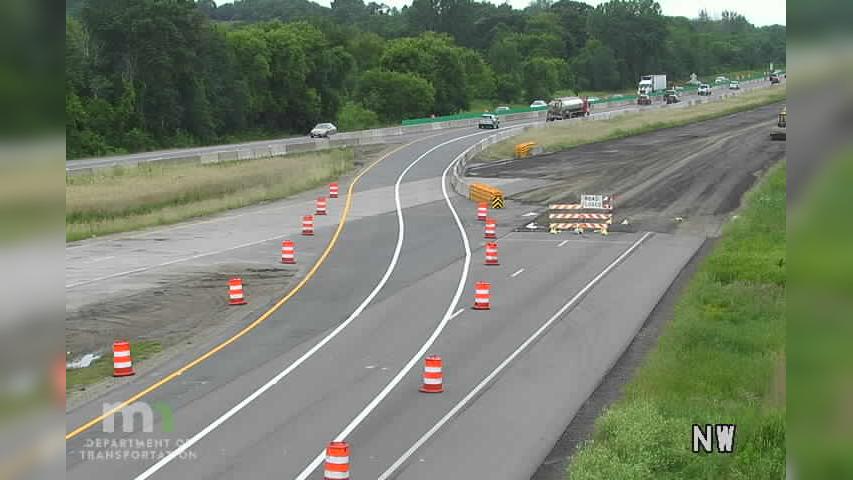 Traffic Cam Monticello: I-94: I-94 WB E of Co Rd 18 (MP 197)