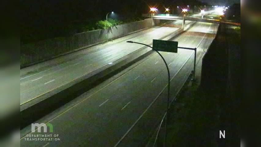 Traffic Cam Golden Valley: MN 100: T.H.100 NB N of Duluth St